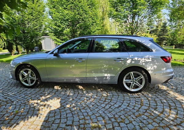 Audi A4 cena 128900 przebieg: 49000, rok produkcji 2020 z Błonie małe 407